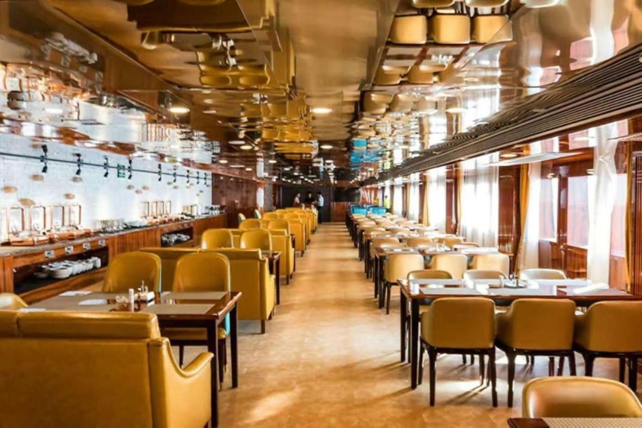 Jwm Hotel And Casino 시아누크빌 외부 사진