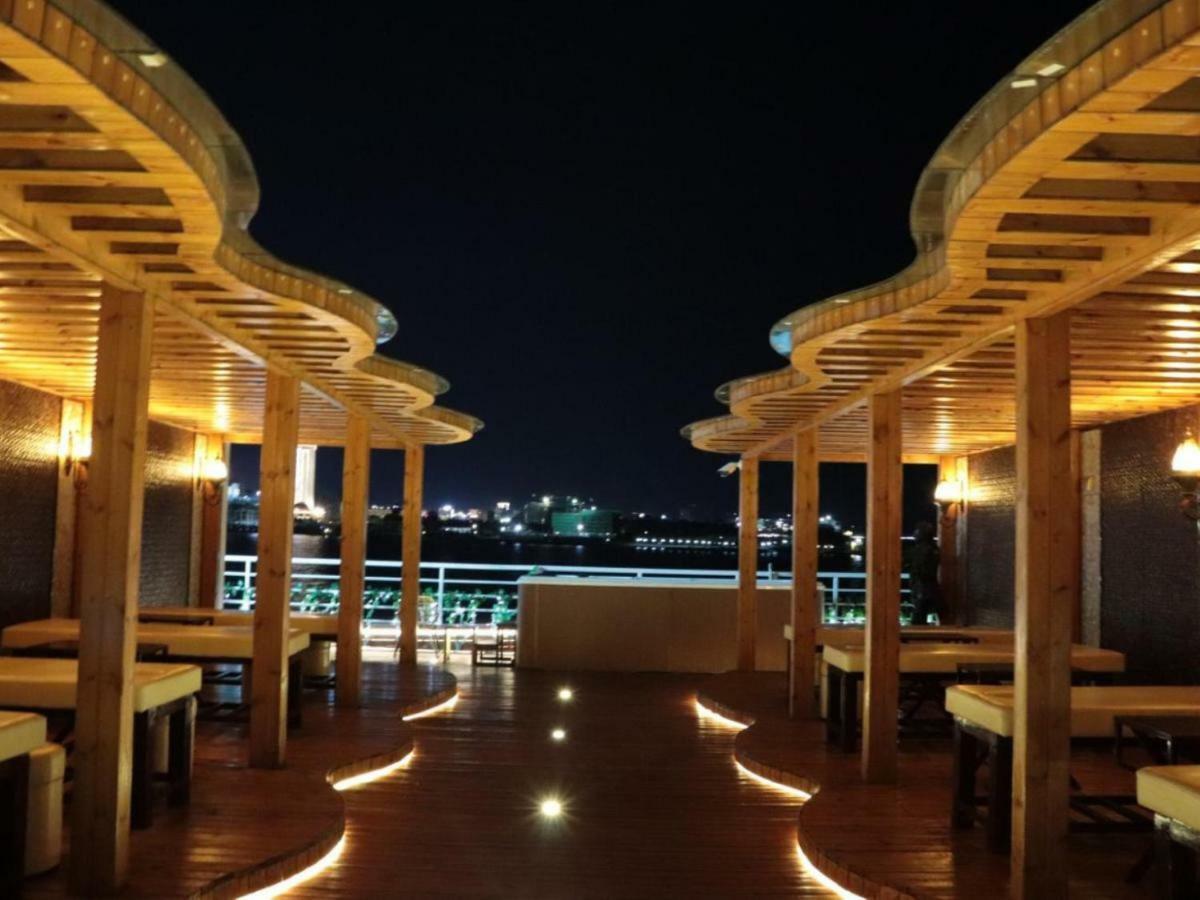 Jwm Hotel And Casino 시아누크빌 외부 사진